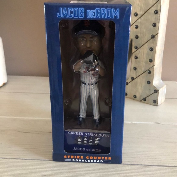MLB Other - MLB Jacob DeGrom Bobble Head Career Strike Out NiB